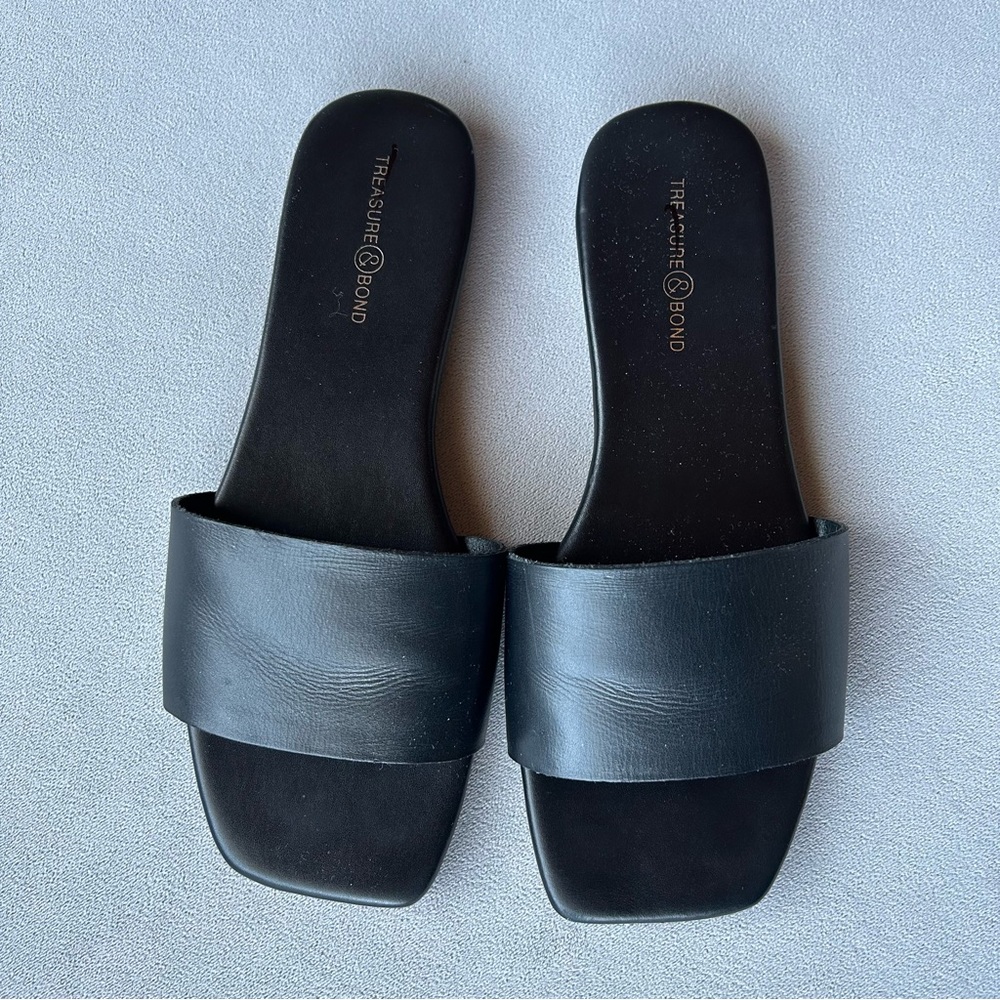 Treasure & Bond ~ Sawyer Sandal ~ Women’s Size 6 ~ Black